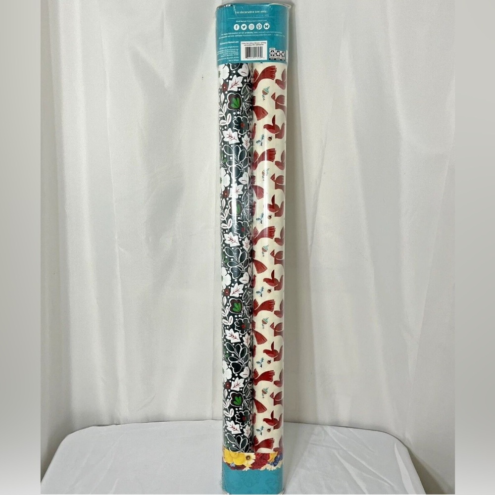 🌺 New Pioneer Woman Christmas Gift Wrap, Festive Flock & Wintry
Welcome 2 Rolls